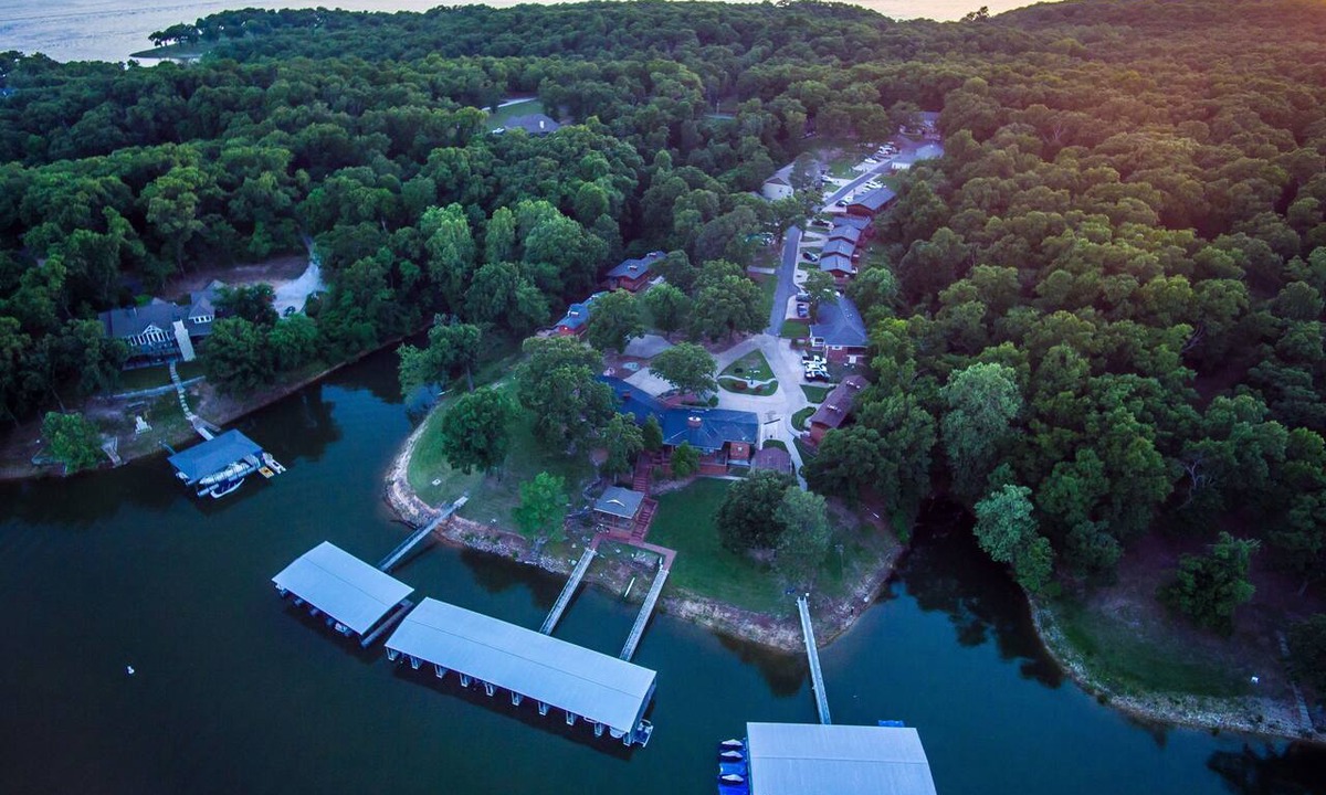 Grove Cabin | Candlewyck Cove Resort