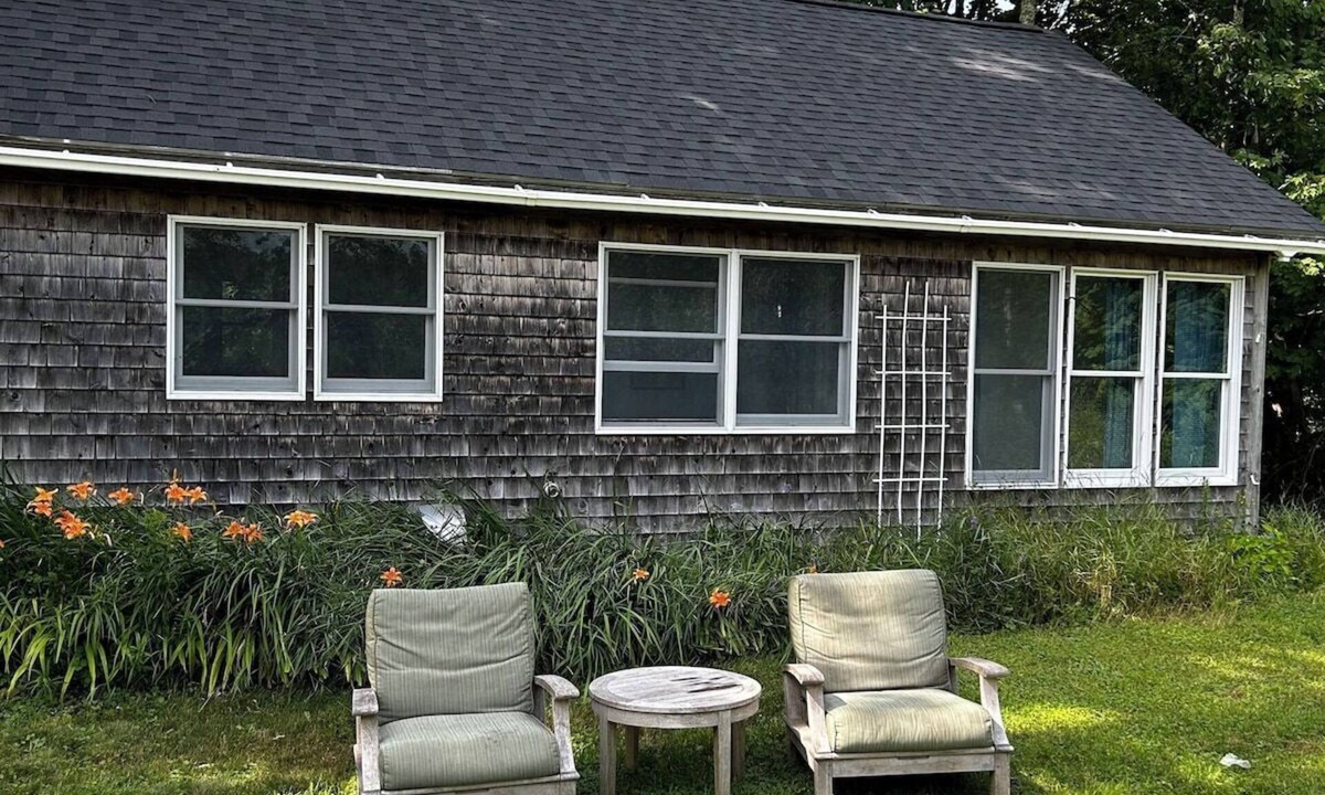 Brooksville Cottage | Cape Rosier Cozy Guesthouse