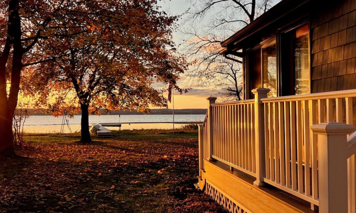 Town of Ledyard House | Cayuga Lake Living with Sunsets in the Village