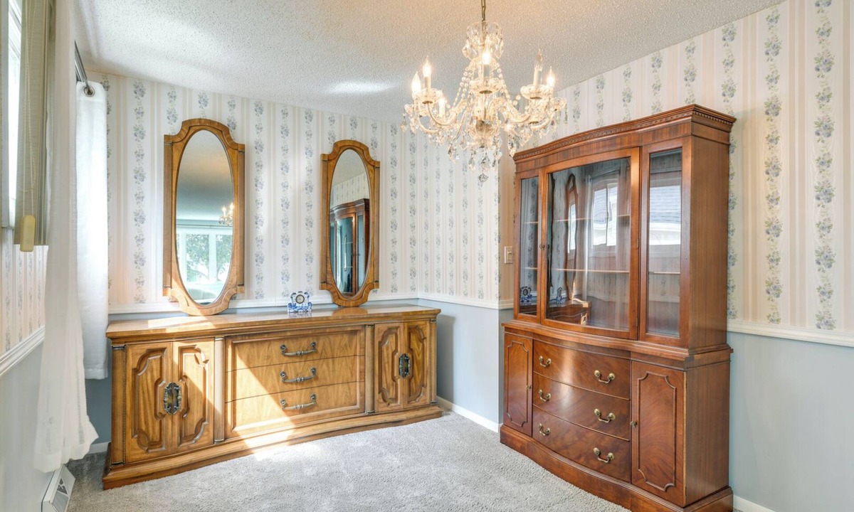 Cheektowaga Apartment | Central Cheektowaga Apt w/Shared Hot Tub & Pool!
