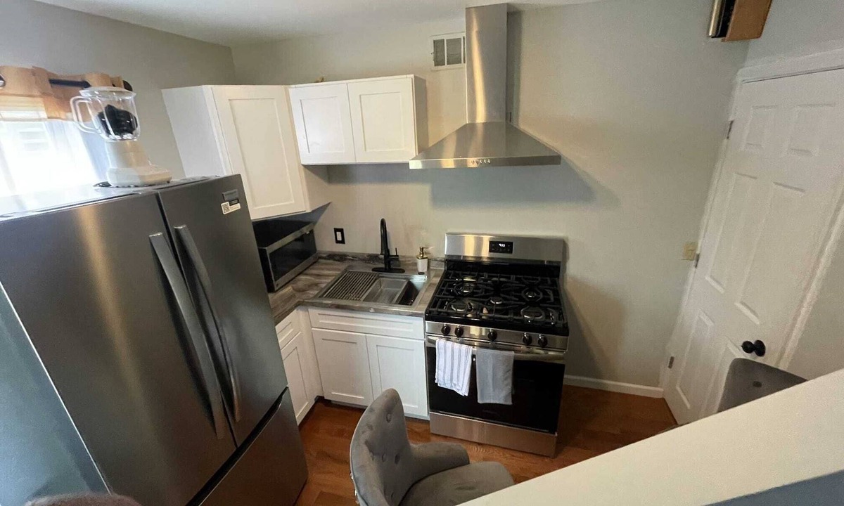 Orchard Park House | Charming 1-bedroom house in fabulous Hamburg