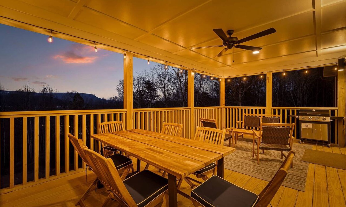 Rossville Apartment | ChattVistas-NatPrks-VIEWS-2bd/2ba-5min2TN-Sleeps6+