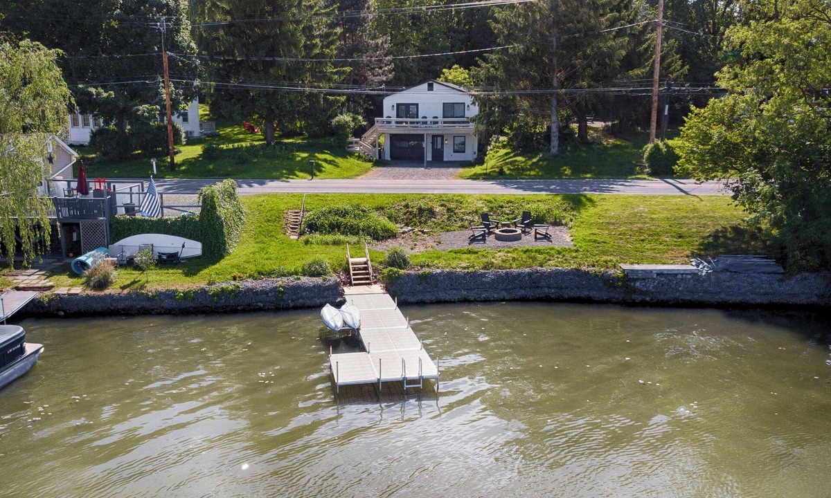 Seneca Falls House | Chirping Pines: Modern Lake Home on Cayuga Lake