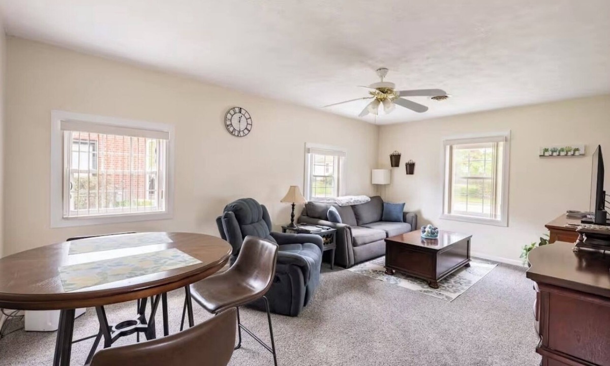 North Canton House | Clean & very comfortable house in quiet/safe residential neighborhood