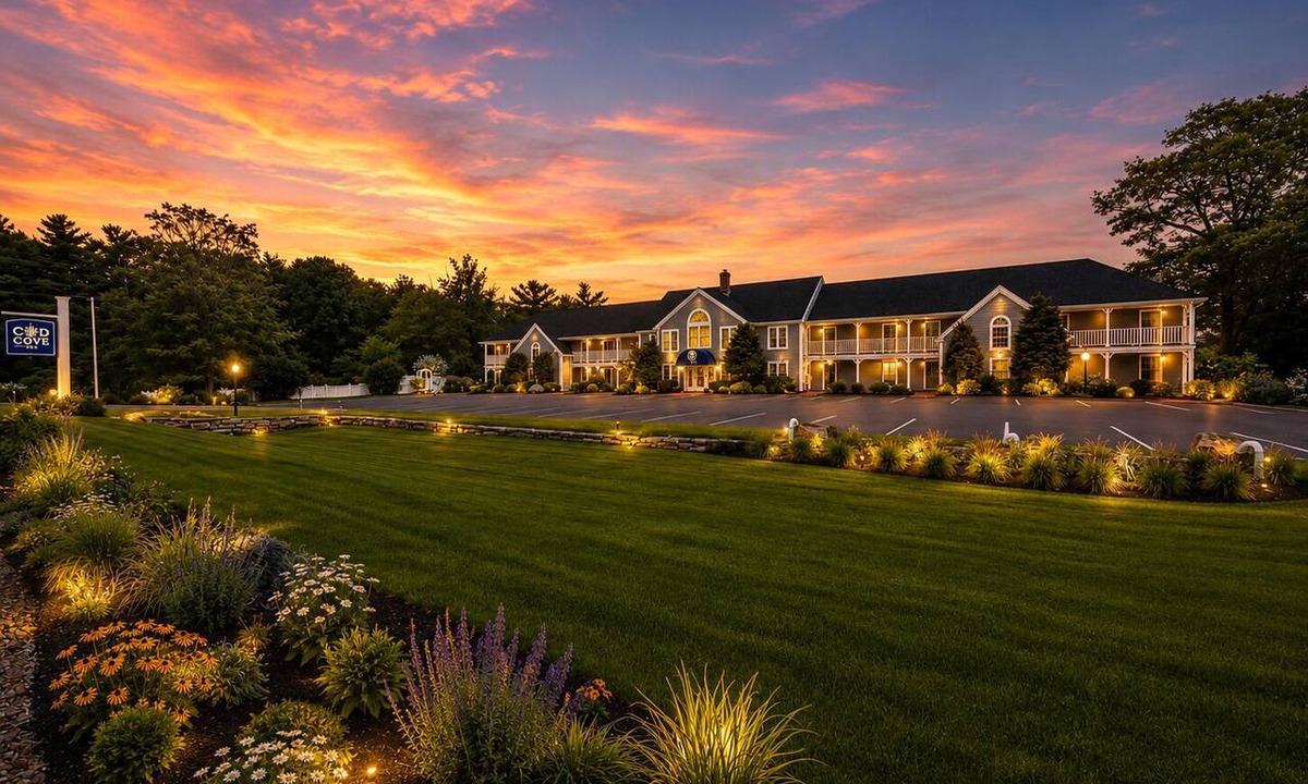 Edgecomb Hotel | Cod Cove Inn, BW Signature Collection