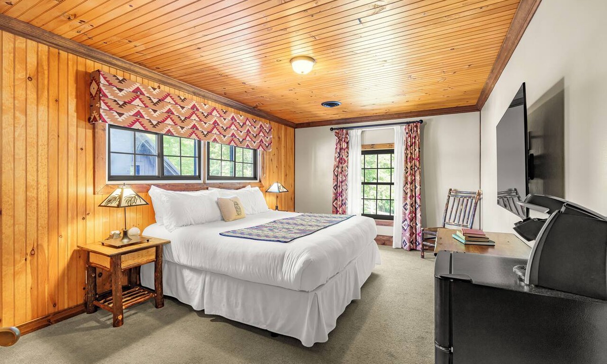 Town of Webb Condo | Come stay at Great Pines for amazing views!