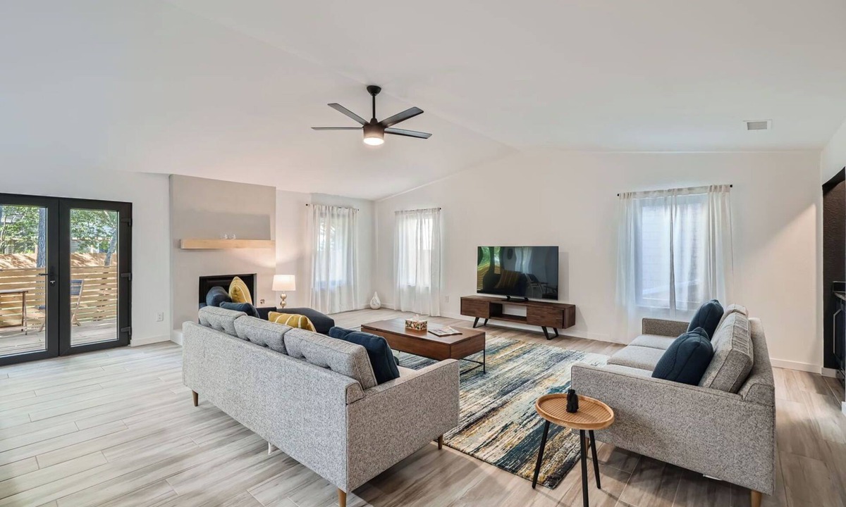 Milwood House | Comfy Modern Boho Retreat in Austin close to Domain & Tech offices