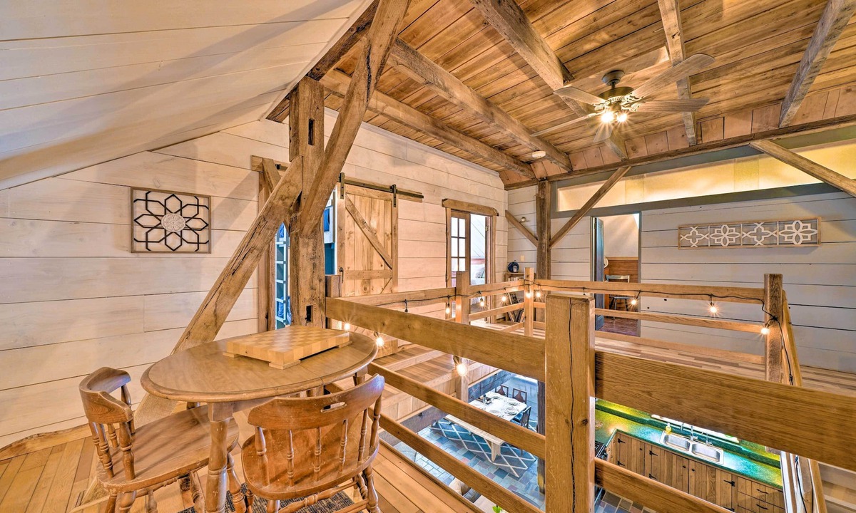 Cambridge Springs Cottage | Country Escape w/Fire Pit Near French Creek!