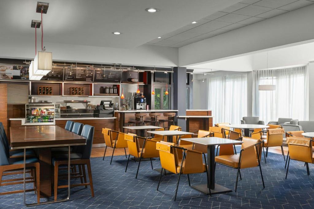 Bedford Hotel | Courtyard by Marriott Dallas-Fort Worth/Bedford