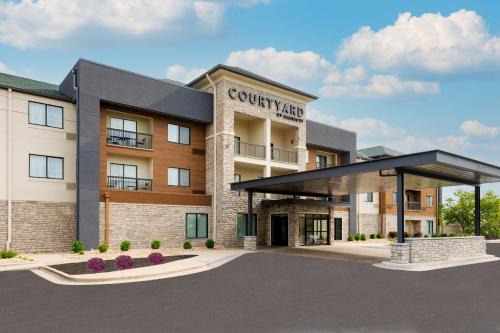 Springfield Hotel | Courtyard by Marriott Springfield Airport