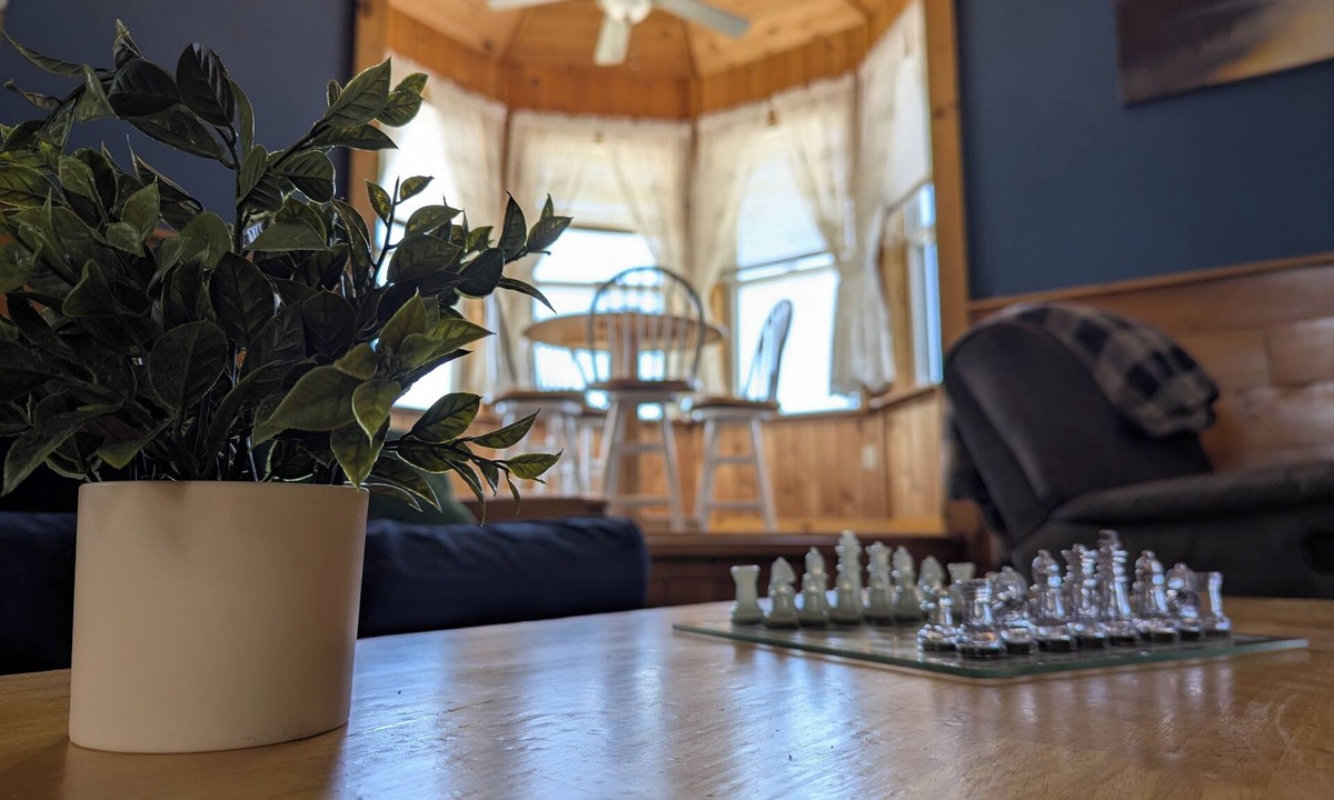 Canaan Apartment | Cozy 1-bedroom 3rd story apartment in lovely Canaan with AC