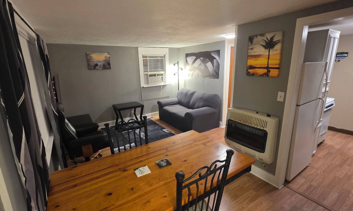 Port Crane Apartment | Cozy 1-bedroom apartment in serene Binghamton with AC