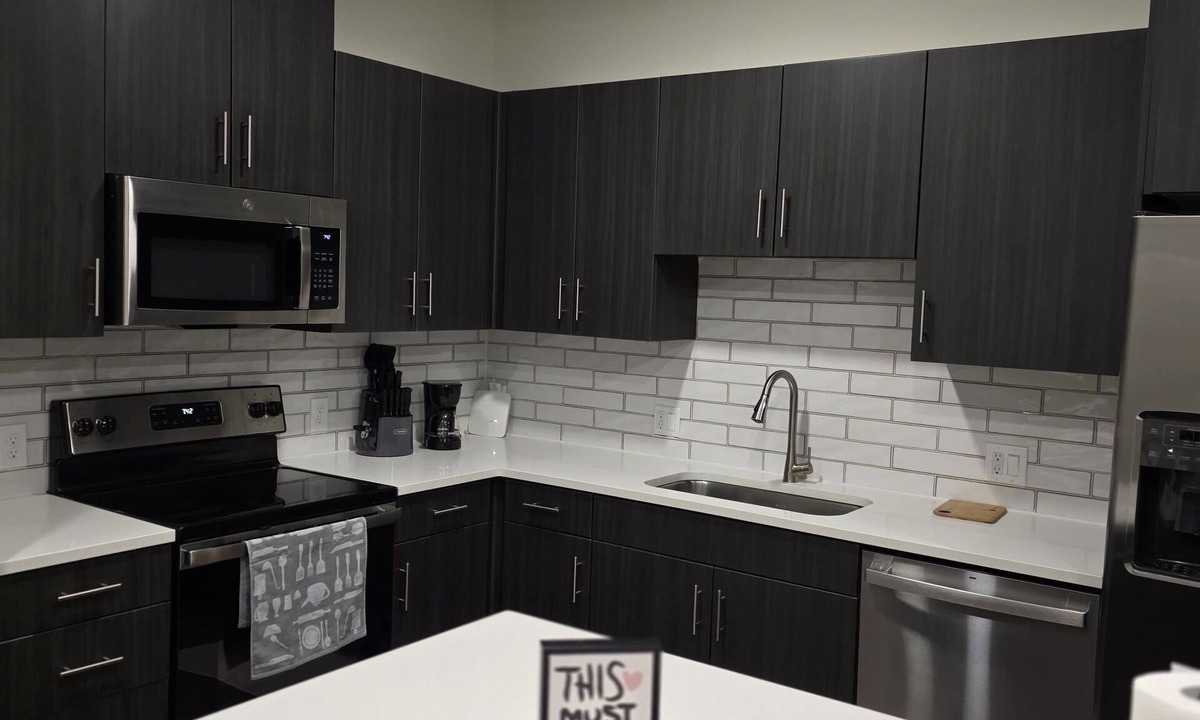 Addison Apartment | Cozy 1-bedroom apartment in fabulous Addison