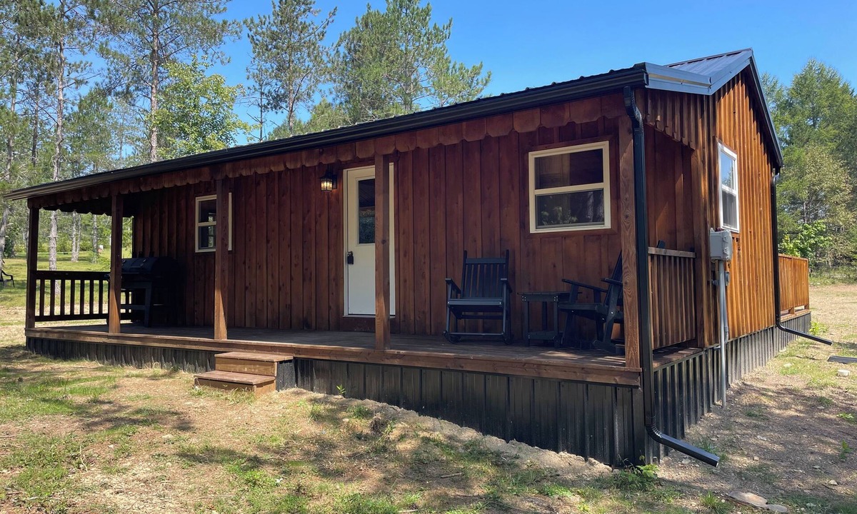 Benezette Cabin | Cozy 2-bedroom cabin in charming Benezette, just 1 mile from visitors center.