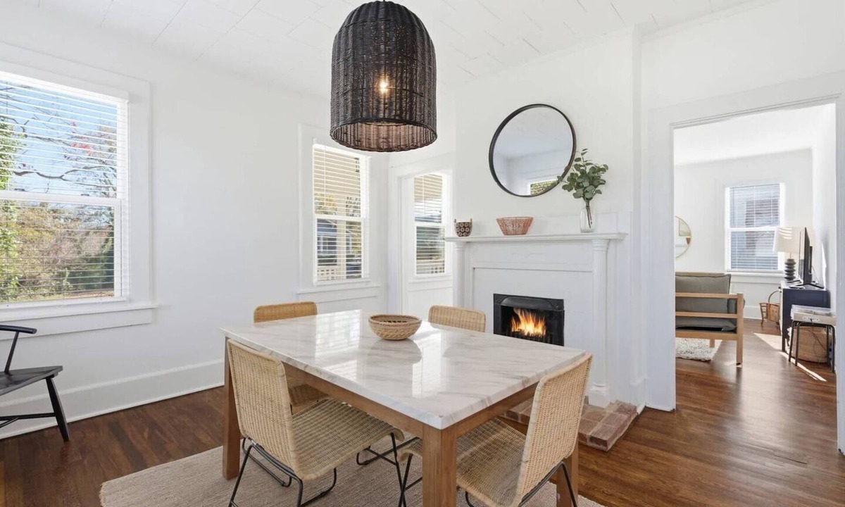 Spartanburg House | Cozy Cottage Downtown Spartanburg - Sleeps 7