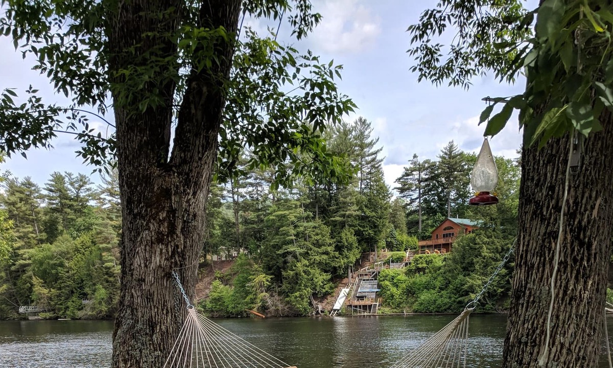 Lake Luzerne-Hadley House | Cozy Cottage located right on the Hudson River - PERFECT FOR 2