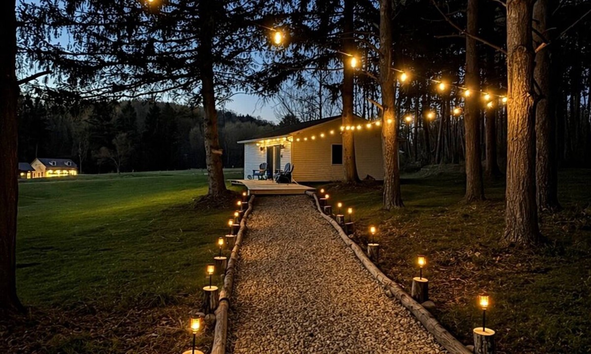 Olean Cottage | Cozy Country Get Away Suite with a view of the Enchanted Mountains