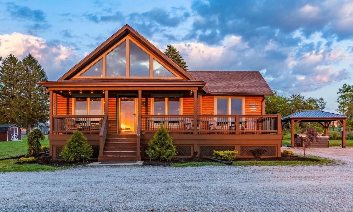 Roaring Branch Cabin | Cozy Log Cabin w/HOT TUB under gazebo, fire pit, game room, and mountain views!