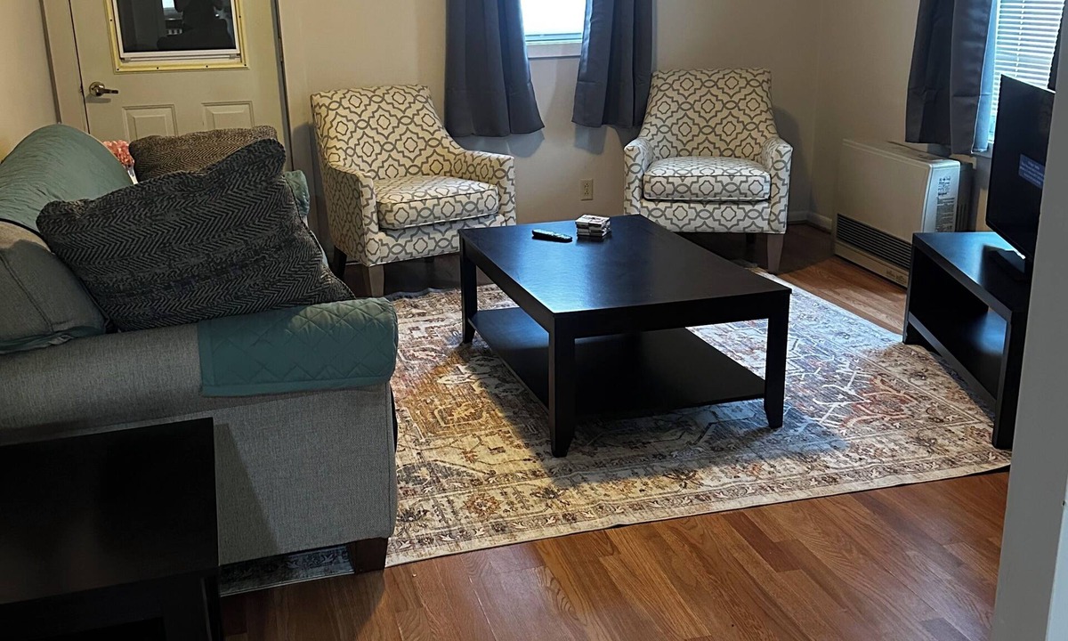 Whippleville Apartment | Cozy Malone Getaway !