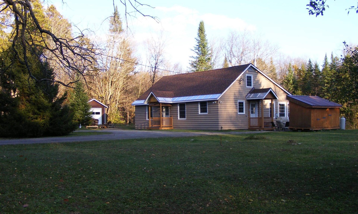 Stratford Cabin | Cozy Private Adirondack Camp Retreat on 250 Acres