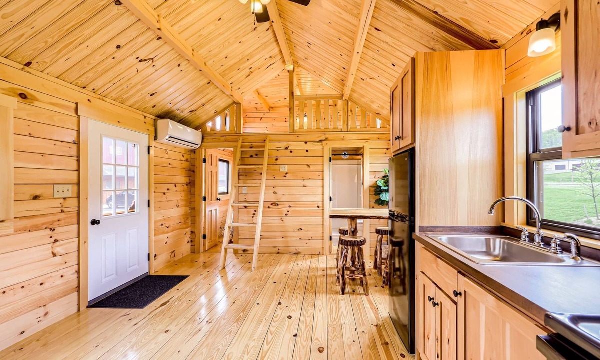 Pulaski Cabin | Cozy retreat for the whole family! 5 min. walk to the famous Salmon River