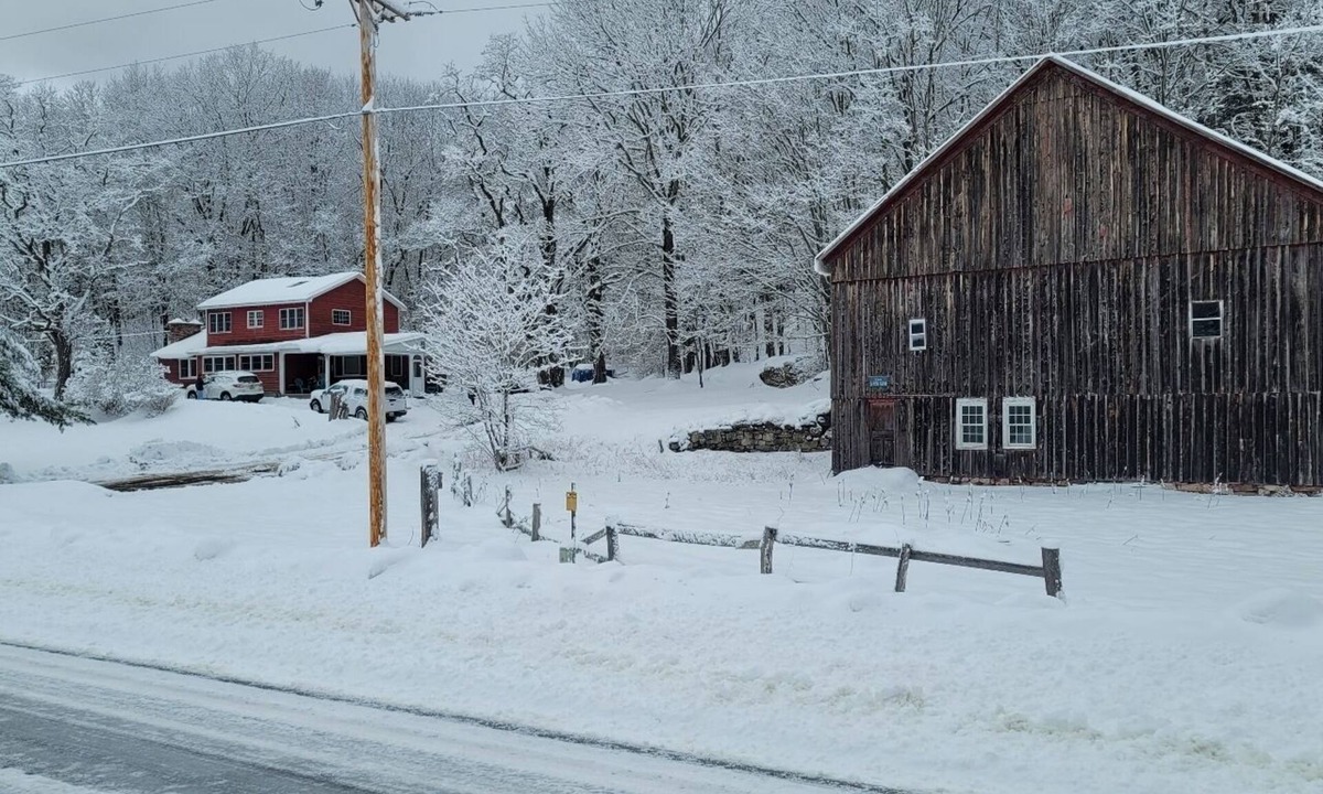 Johnsburg House | Cozy, Spacious, Farmhouse with Views, 10 Min. to Gore Mt. - Hannah's Birch Farm