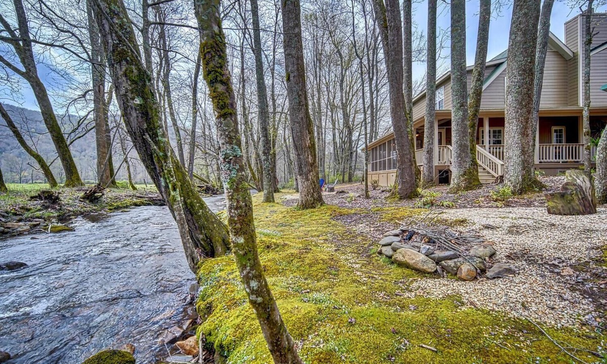 Hayesville House | Creekfront Hayesville cottage with beautiful sunrise and sunset views!