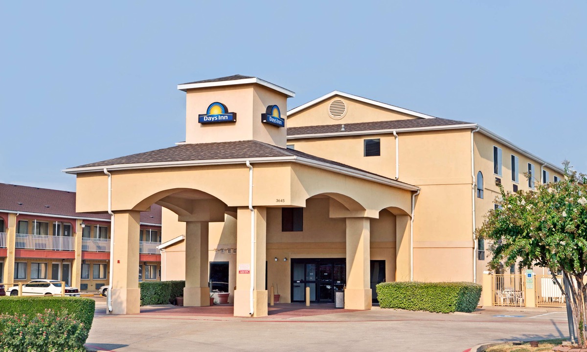 Garland Hotel | Days Inn by Wyndham Dallas Garland West