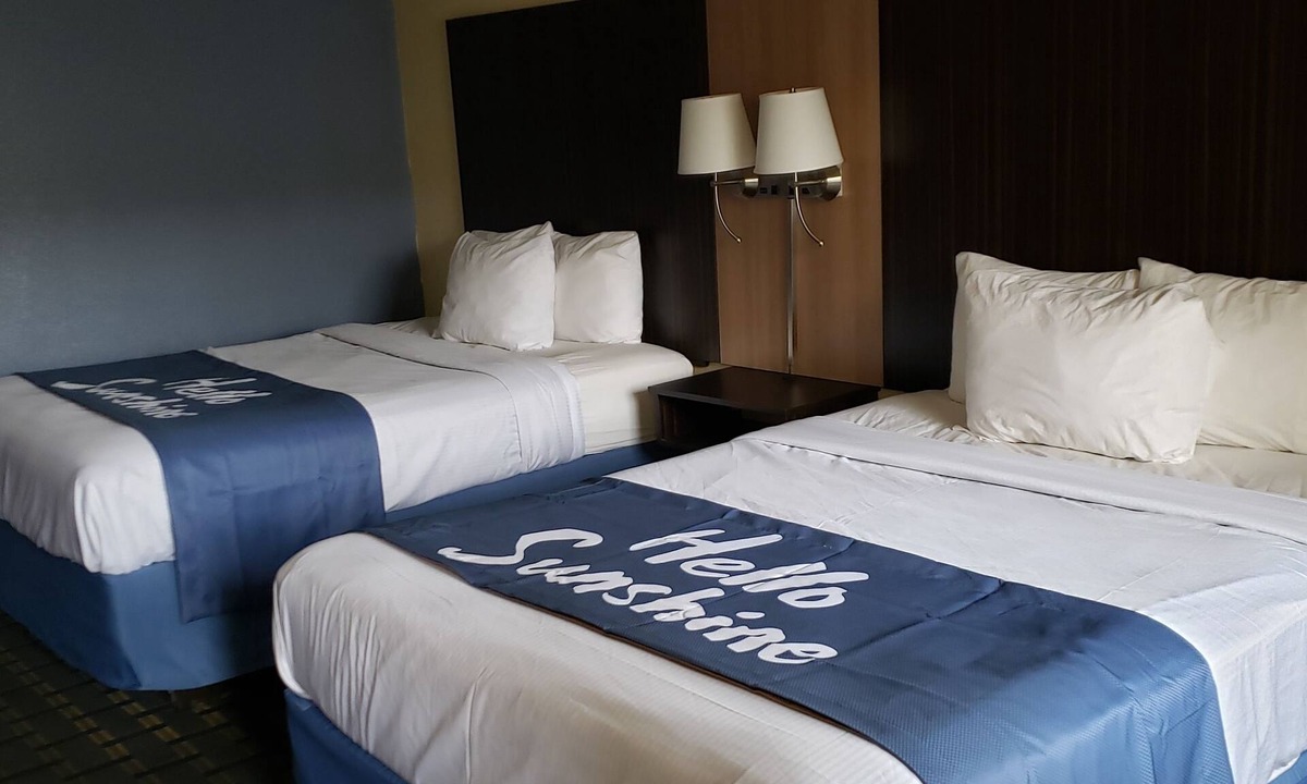 Tonawanda Hotel | Days Inn by Wyndham Tonawanda/Buffalo