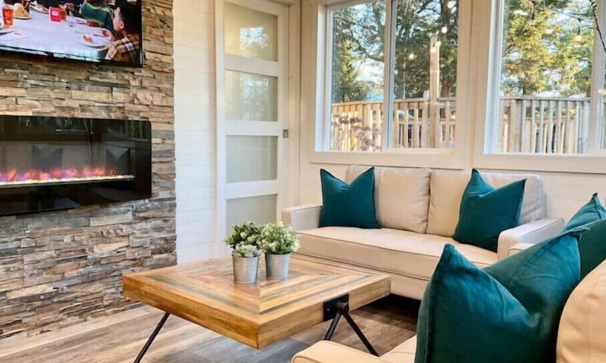 Lansdowne Ski Chalet | del Sol Waterfront 4 Person Cottage with Private Hottub nn