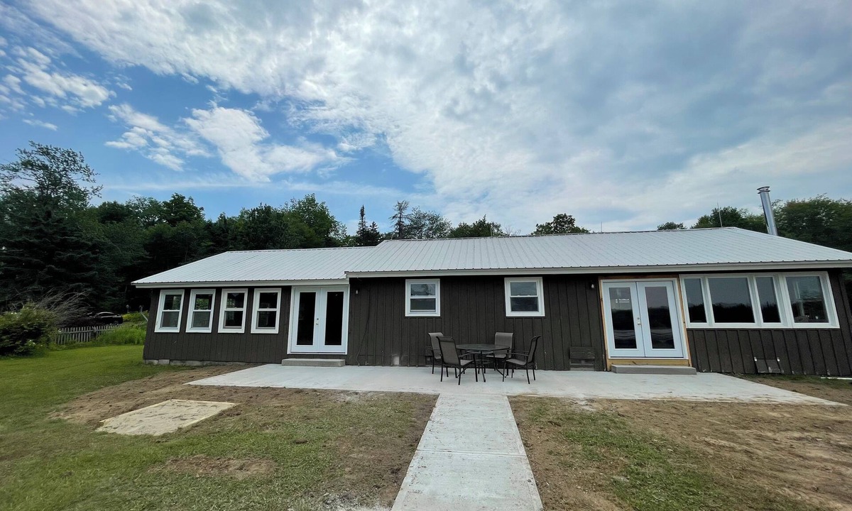 Salisbury Center Cabin | Direct Lakefront Cabin with 3 bedrooms! Serene Getaway!