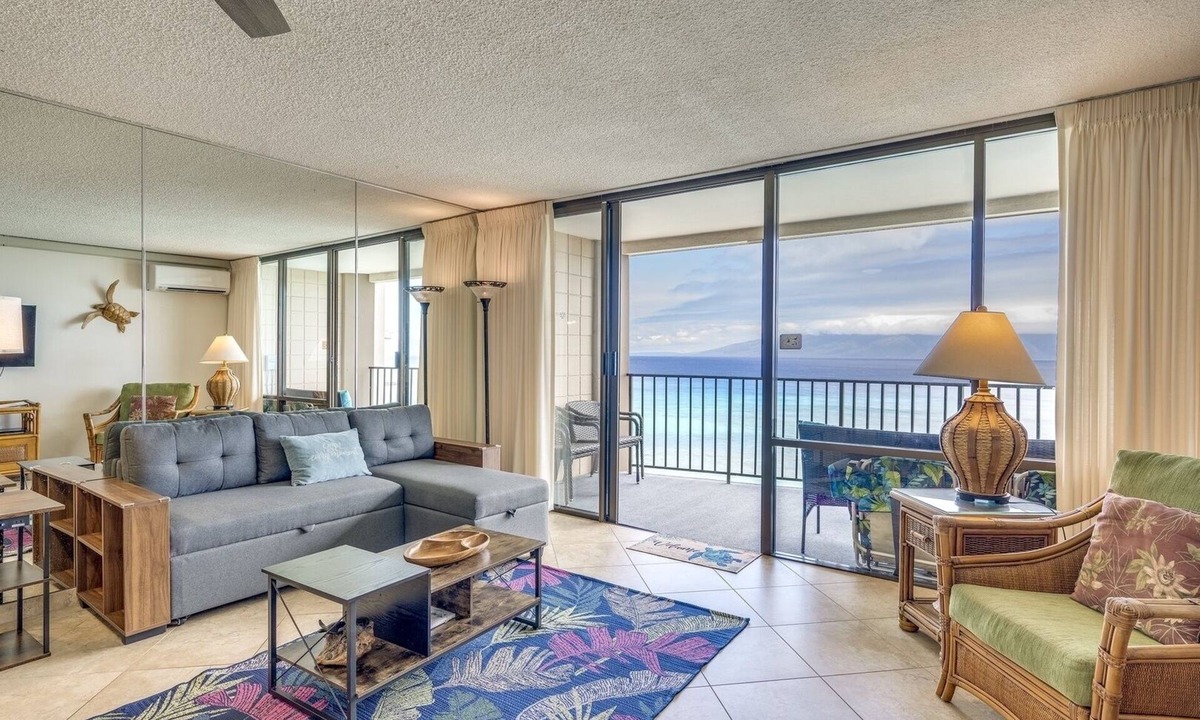 Kahana Resort | Direct Oceanfront, unobstructed ocean view top floor penthouse quiet & private.