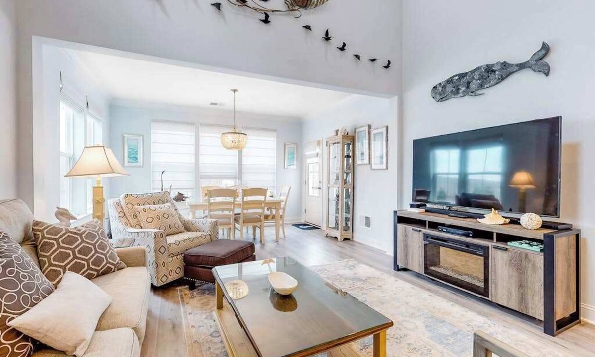Bayside House | Dog-friendly resort townhouse w/shared sauna, fireplace, basketball/tennis court