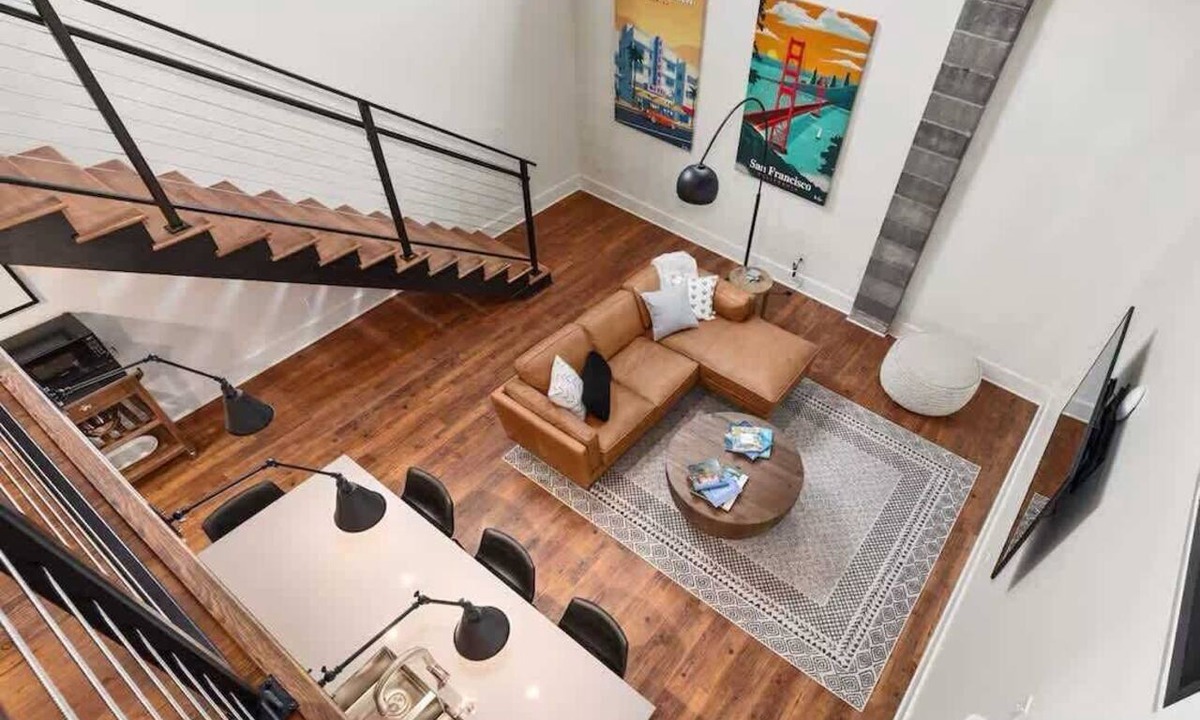 Grand Rapids Apartment | Drumlin Suite - Downtown Luxe Historic Roots & Private Parking
