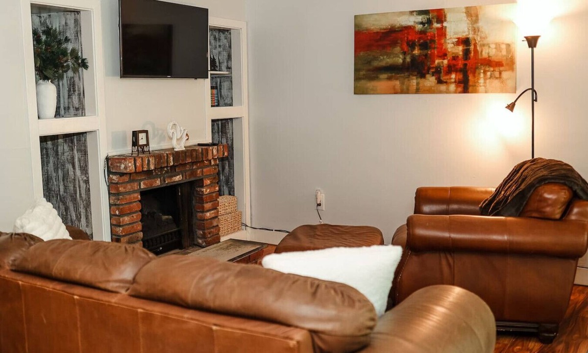 Bridgton House | East Pinnacle Condo Peak Retreat Min to Lake