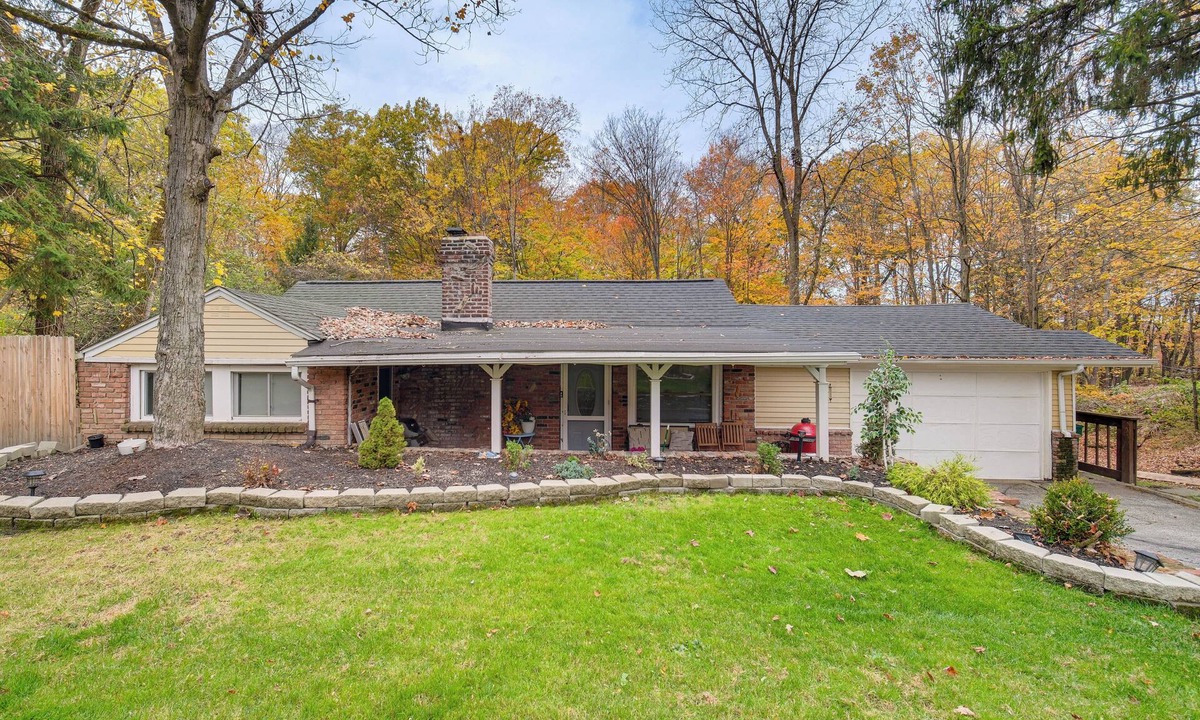 Oakwood Village House | Easy Cleveland Access! Quiet Suburb Stay w/Yard