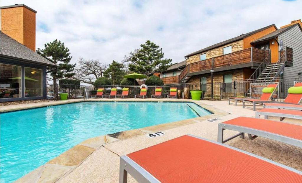 North Arlington Apartment | Elegant, cozy Beautiful trails