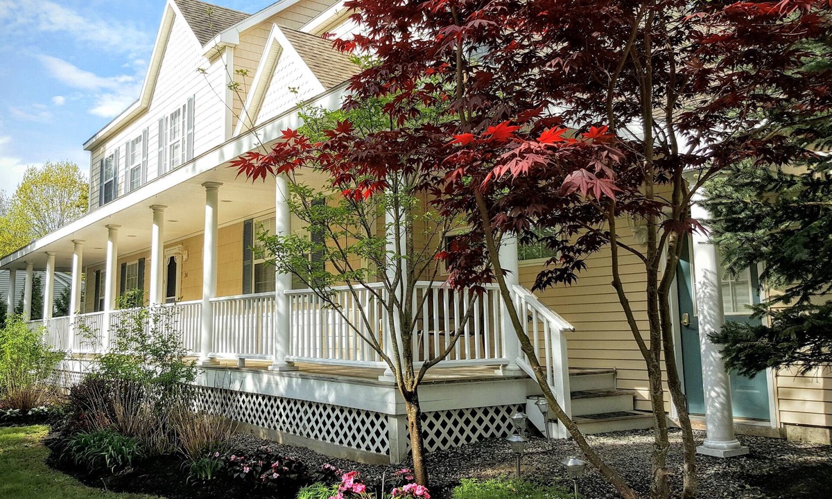 Ogunquit House | Elegant, spacious Ogunquit 6Bd 7Bth home, 5min walk to Perkins Cove & Downtown!