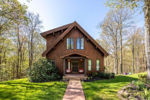 Salamanca House | Ellicottville Escape Chalet 5 min from town