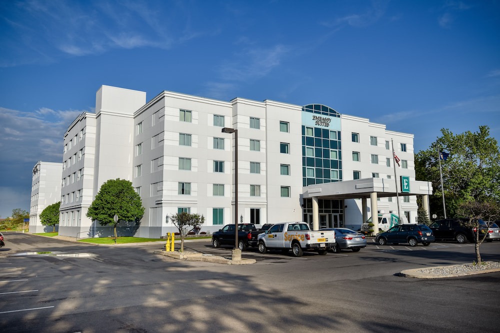 East Syracuse Hotel | Embassy Suites Syracuse