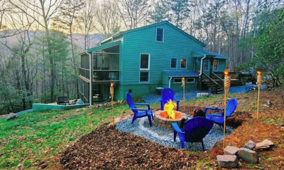 Ellijay Cabin | Emerald Forest Getaway