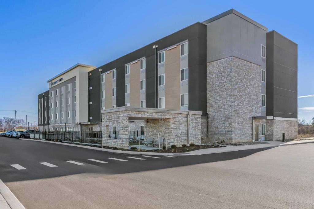 Gates-North Gates Hotel | Everhome Suites Rochester Greece