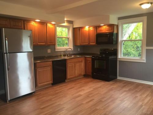 Rochester House | Family and Wellness Retreat Sleeps 8 Near RGH