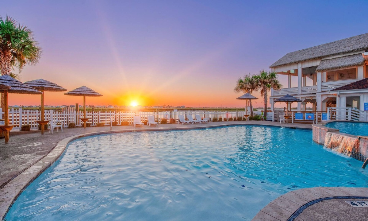 Corpus Christi House | Family Beach Getaway | 2 Pools, Splash Pad & Pets Welcome
