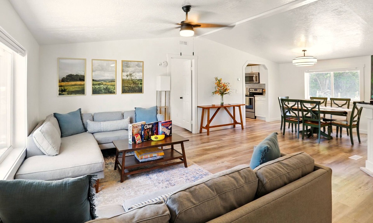 Hyrum House | Family-friendly home - A block to Hyrum Lake!