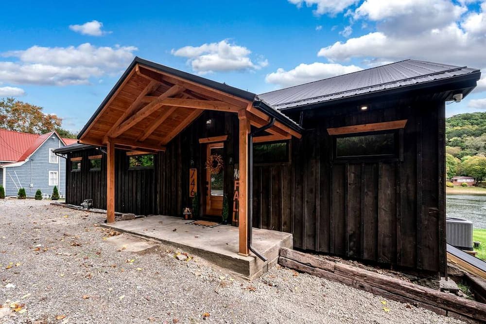 Turkey City Cabin | Family Fun by the River: Unmatched Cabin Experience in Pennsylvania