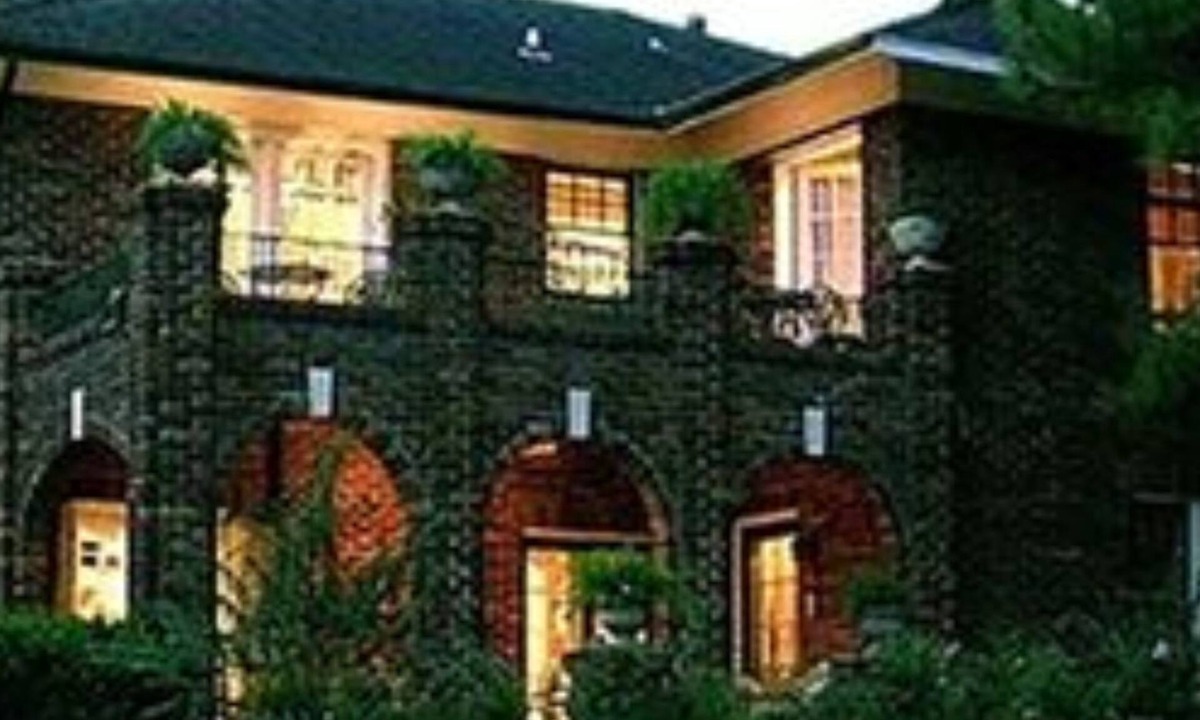 Brenham Bed & Breakfast | Far View - A Bed & Breakfast Estate