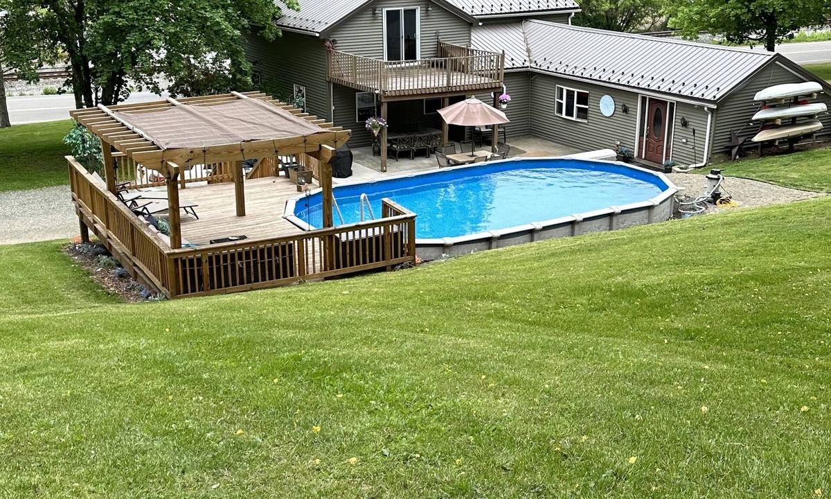 Cameron Mills House | Farmhouse Getaway 30 Acres River Access Pool Retreat