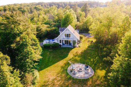 Hammondsport House | Finger Lakes Home w/Private Pool & Lake Views!
