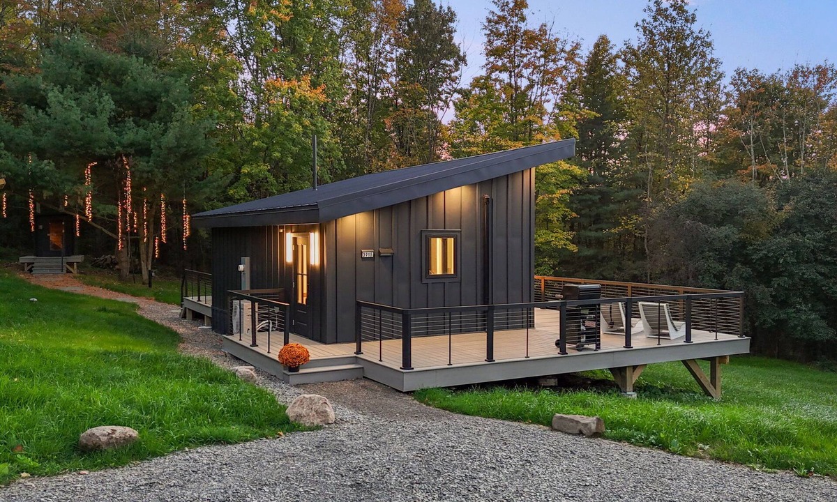 Alpine Cabin | Finger Lakes Luxury Couples Retreat with Sauna, Hot tub and Cold Plunge